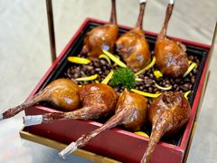 -广州中心皇冠假日酒店·百粤楼