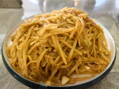 -何适山庄 ·可团建(水长城P2停车场店)