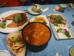 -香巴拉云南餐厅(华莱坞店)