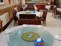 大堂-鸿亨泰杂鱼馆(港馨家园店)