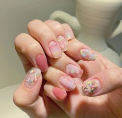 -悦指间美甲美睫