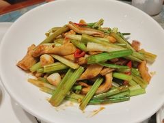 -哈啾嗨·新概念蒙餐(红星新城店)