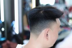 -东方先生国潮男士理发馆