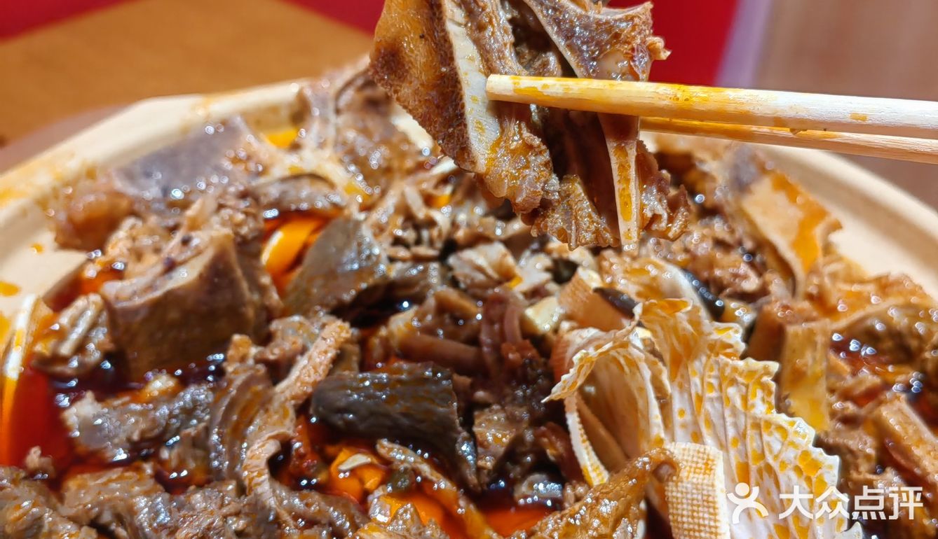 热辣滚烫的鹤江桥