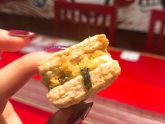 咸蛋海苔脆松牛扎酥-啊噗吐呦现场烘焙(麦凯乐店)