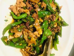 -费大厨辣椒炒肉(高铁吾悦广场店)