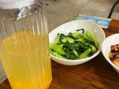 -几个木匠匠人厨房