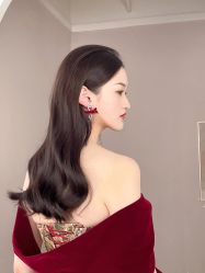 -艾米丽婚纱礼服