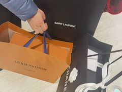 -CHANEL(恒隆广场店)