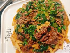 牛肉炒粿条-官塘兄弟·潮汕牛肉店(官塘总店)