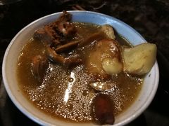 -菌海森林·非遗野生菌火锅(西山区滇池路摩根道店)