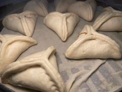 小时候糖三角-小闺女儿肉龙(西湖道店)