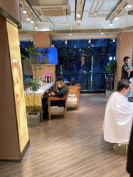 -一東造型烫发染发