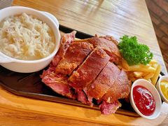 烤肘子-柏斯图德国餐吧(馆陶路德国风情街店)