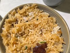 广式腊味煲仔饭-狐狸爱上椰子鸡(滨江星光大道店)