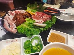 -木槿花韩式炭烤·熟成肉工坊(孙文东路店)