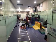 -开阳里游泳健身