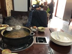 -菌之家·专业纯野生菌火锅·特色炒菌