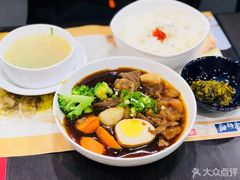 -康师傅私房牛肉面(马泉营奥莱店)