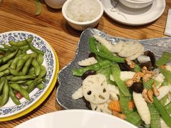 -花溪雨·森林餐厅(石基店)
