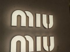 -MIU MIU(海信广场店)