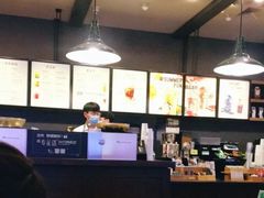 -星巴克臻选(盐城金鹰聚龙湖店)