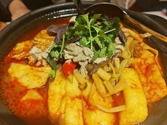 -老表记广西宵夜螺蛳鸭脚煲(东盟店)