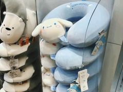 -名创优品(北京新中关购物中心地铁层店)