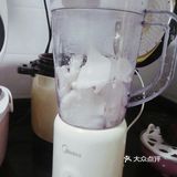 早餐来一杯椰子汁，椰子的清香回味无穷