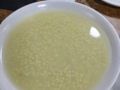 小米粥-宝瑞门钉肉饼店