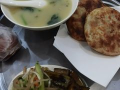 -张吉祥花椒肉火烧(老潍县美食城店)