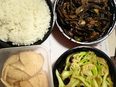 -雀舞云南菜(天津天河城购物中心店)