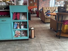 -豪客嘉族·麦尼顿西餐厅(乐福天下店)