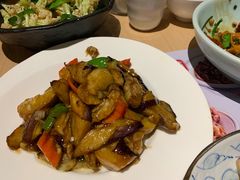 -关东小磨东北菜(上海长风大悦城店)