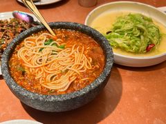 -浩海火燒雲傣家菜(静安芮欧店)
