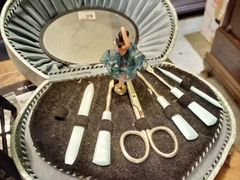 -席娜卡琳火车铁道夜市