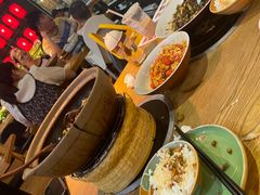 -吃饭皇帝大土家民族菜(正大广场店)