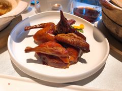 烤乳鸽-炳胜品味(海印总店)