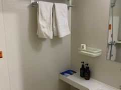 -华艺酒店(文化宫地铁站店)