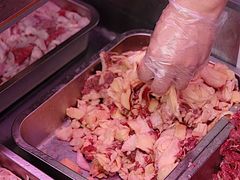 -周良天山牛杂城(天山路总店)