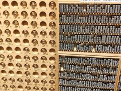 -西西弗书店&矢量咖啡(凯德晶萃广场店)