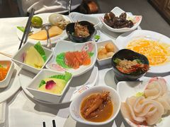 -领鲜活海鲜榴莲自助火锅(东门店)