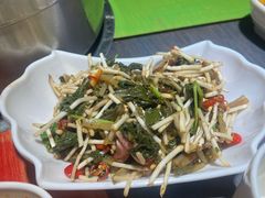 -四季喧黔味豆米火锅(万达广场店)