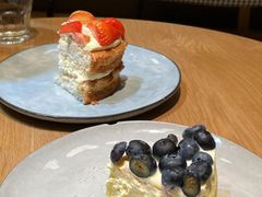椰子草莓蛋糕-Wagas沃歌斯(信泰中心商场店)