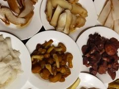 -天宜隆蘑菇宴火锅(石景山旗舰店)