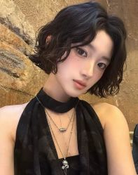 -苑苑发型设计