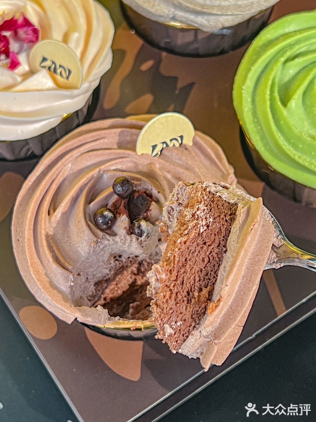 广州的这个cupcake小蛋糕❗❗没空多说...