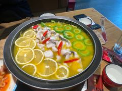 -山城外·非遗酸菜鱼(蜀都万达店)