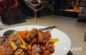 Red Wine Braised Beef Tail