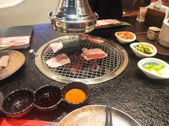 -喵小乙碳火烤肉(大坪协信星光天地店)